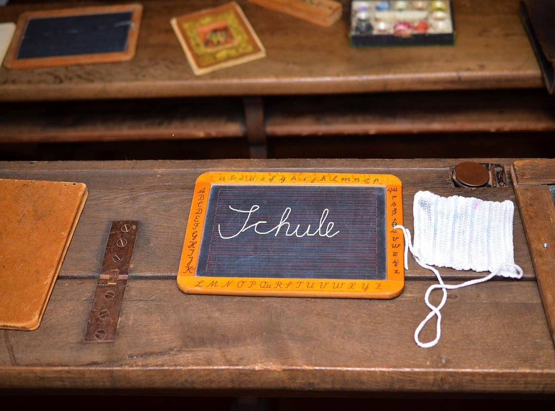 Remember These? The Most Legendary Old School Avatars