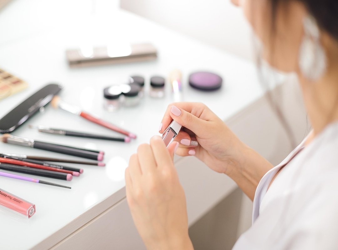 makeup quick fix tips
